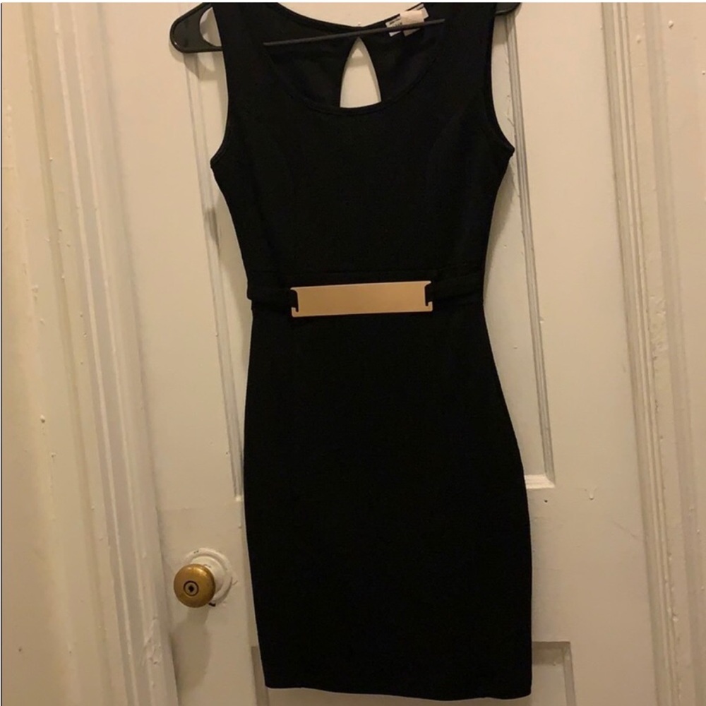 Elegant Black Sleeveless Dress
